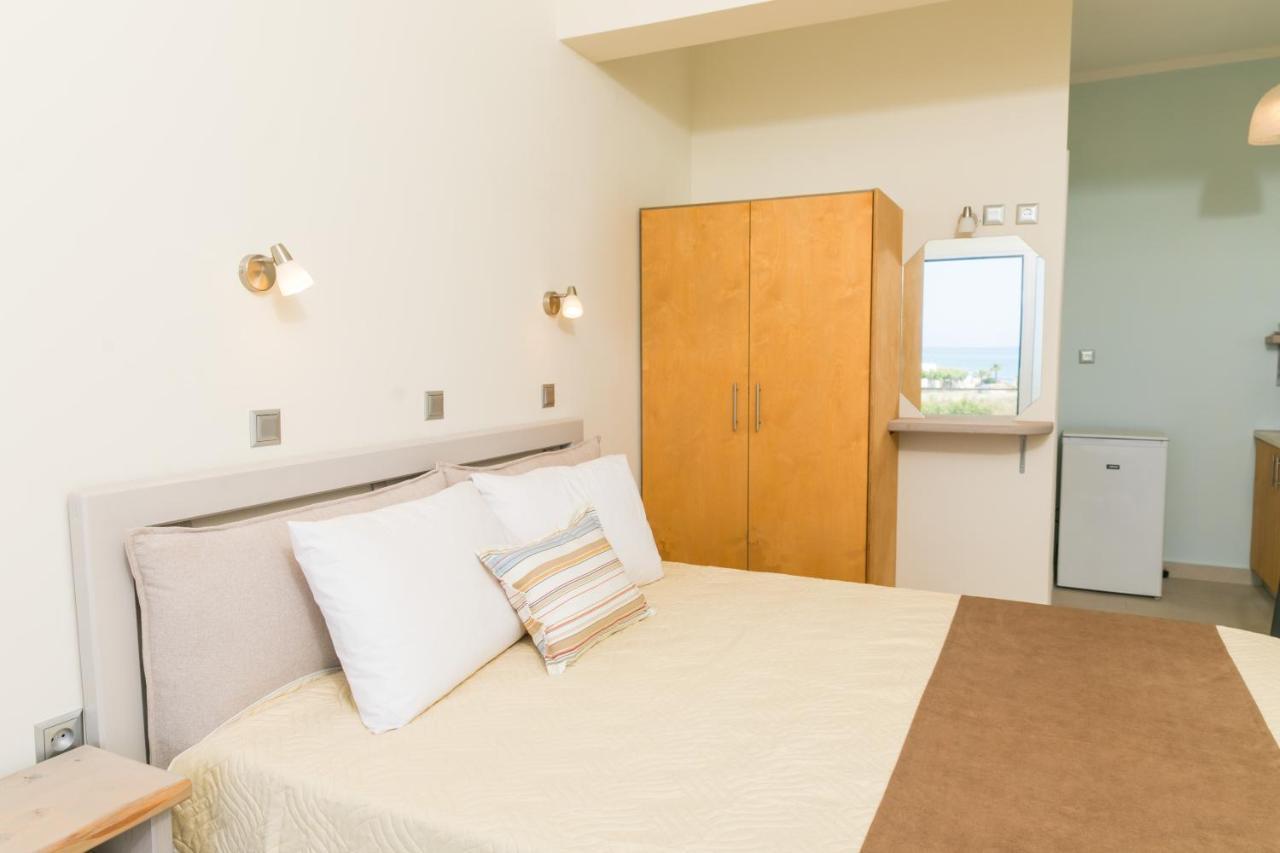 Vasileios Seaview Apartments Platanes  Bagian luar foto